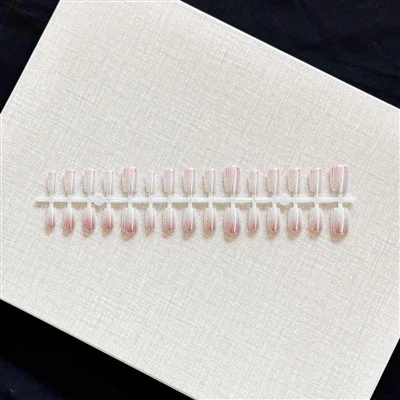 Francuski polugotovi nokti